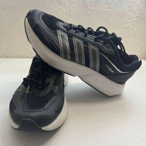 NEW Adidas ligthblaze woman - Size 7.5 Wide